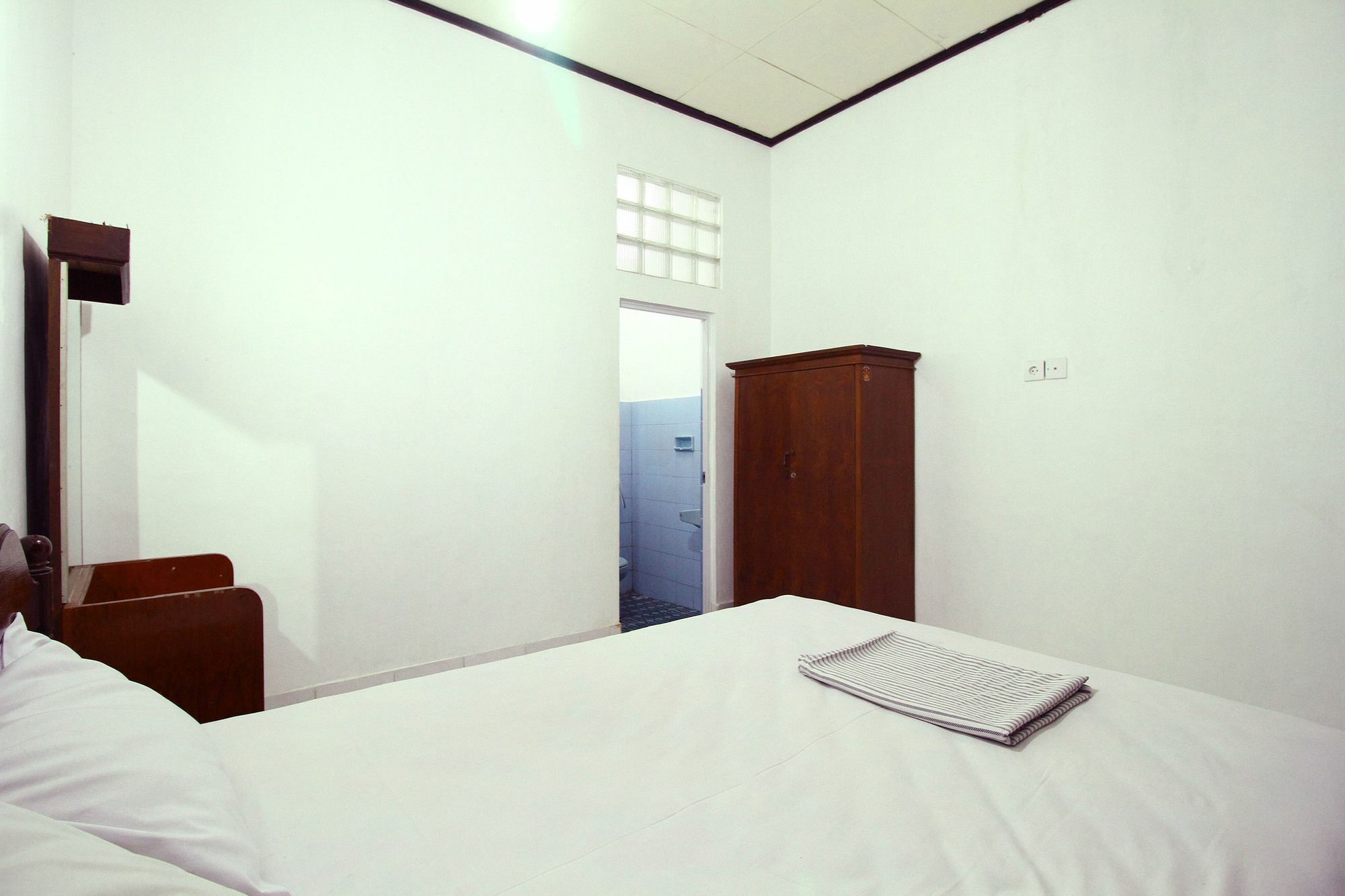 Dua Dara Inn Kuta Legian Kültér fotó