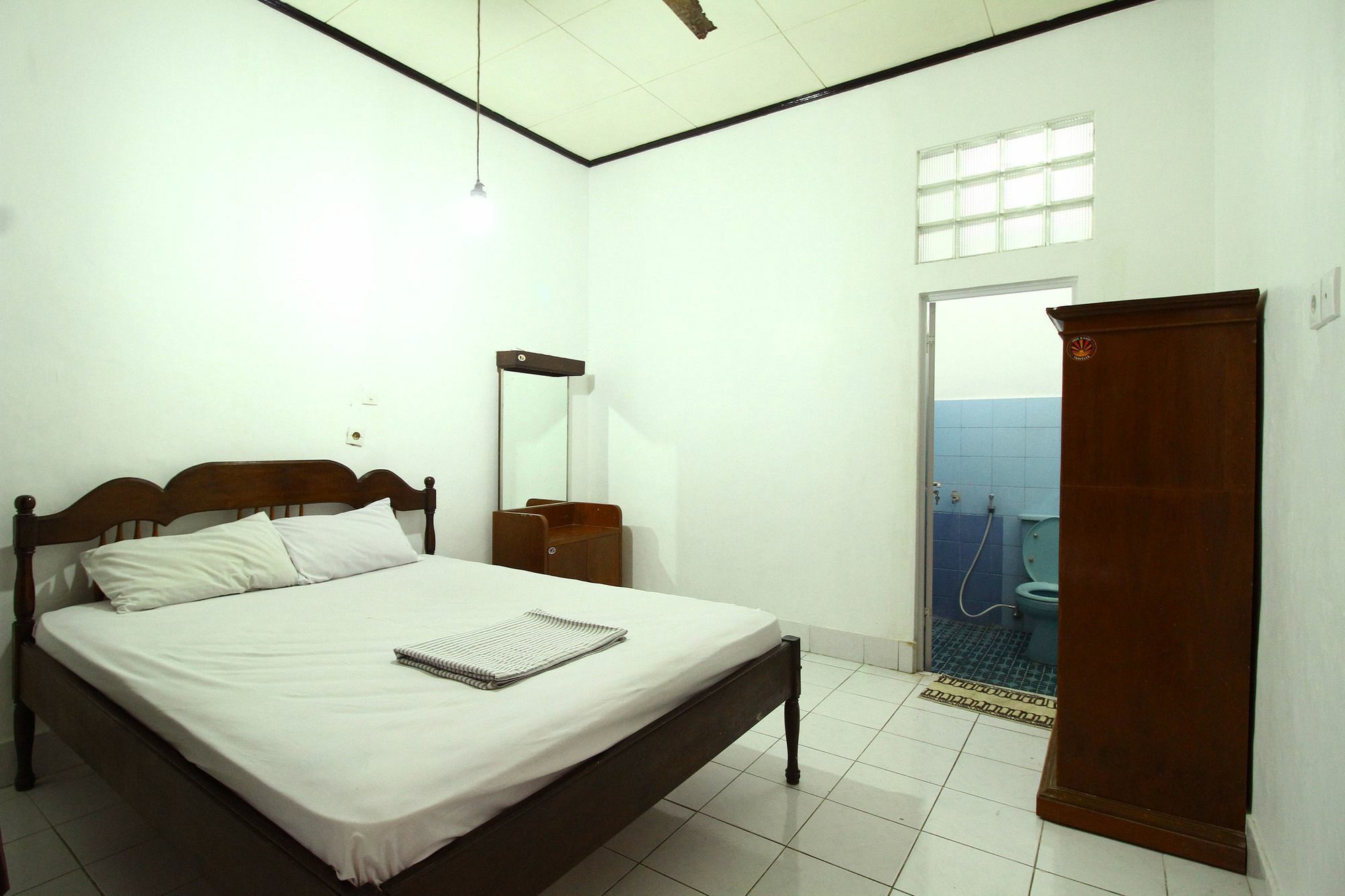 Dua Dara Inn Kuta Legian Kültér fotó