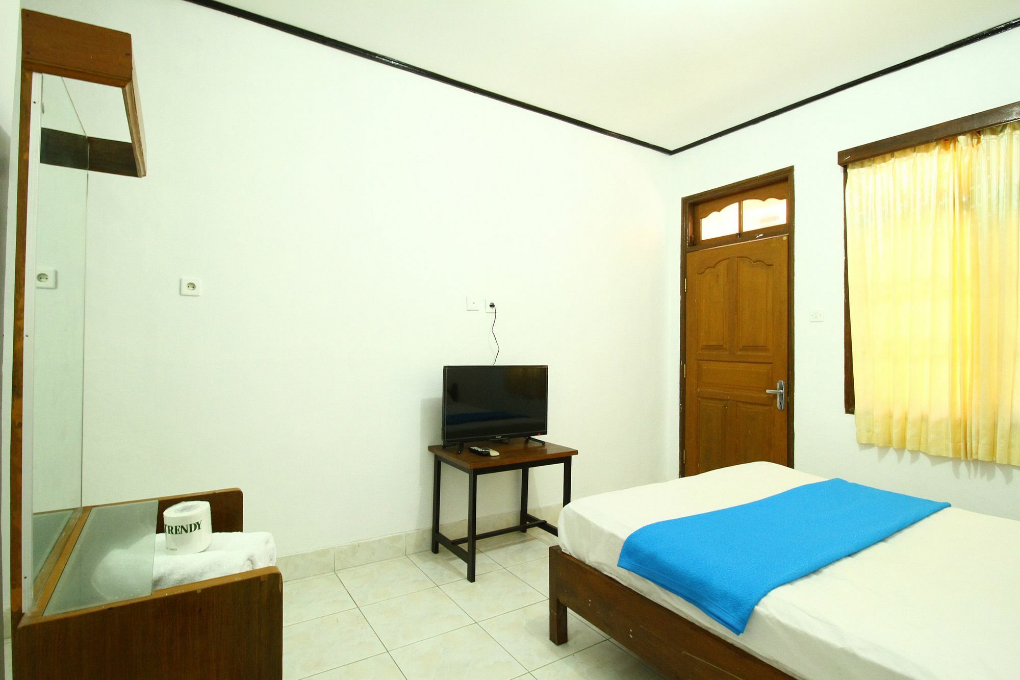 Dua Dara Inn Kuta Legian Kültér fotó