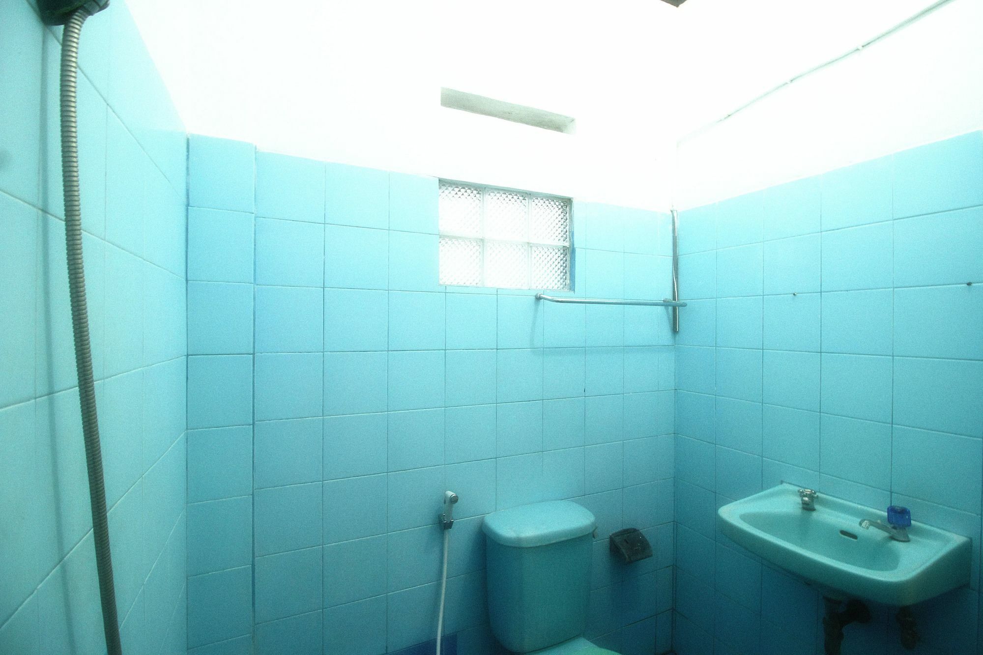 Dua Dara Inn Kuta Legian Kültér fotó