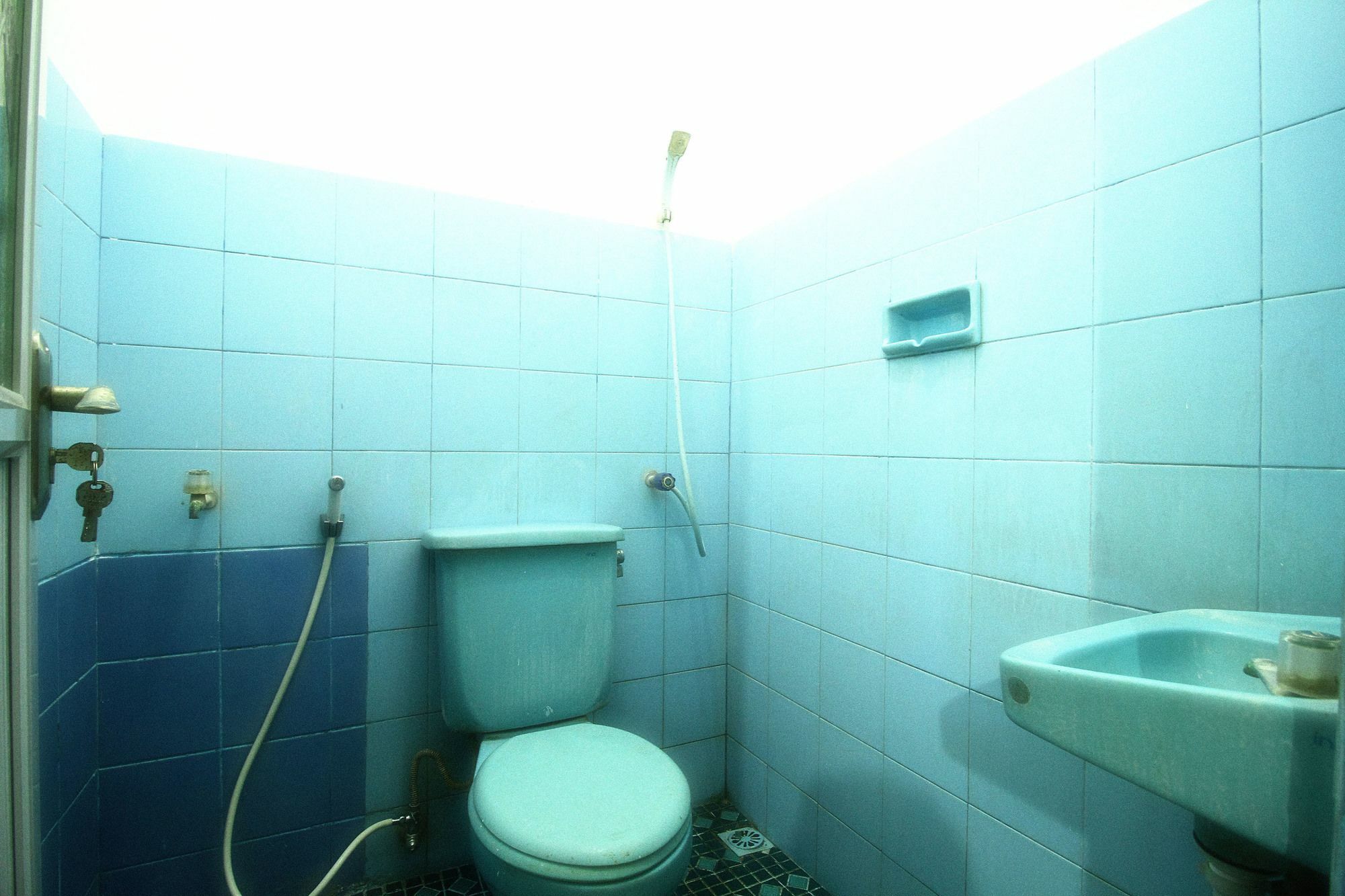 Dua Dara Inn Kuta Legian Kültér fotó