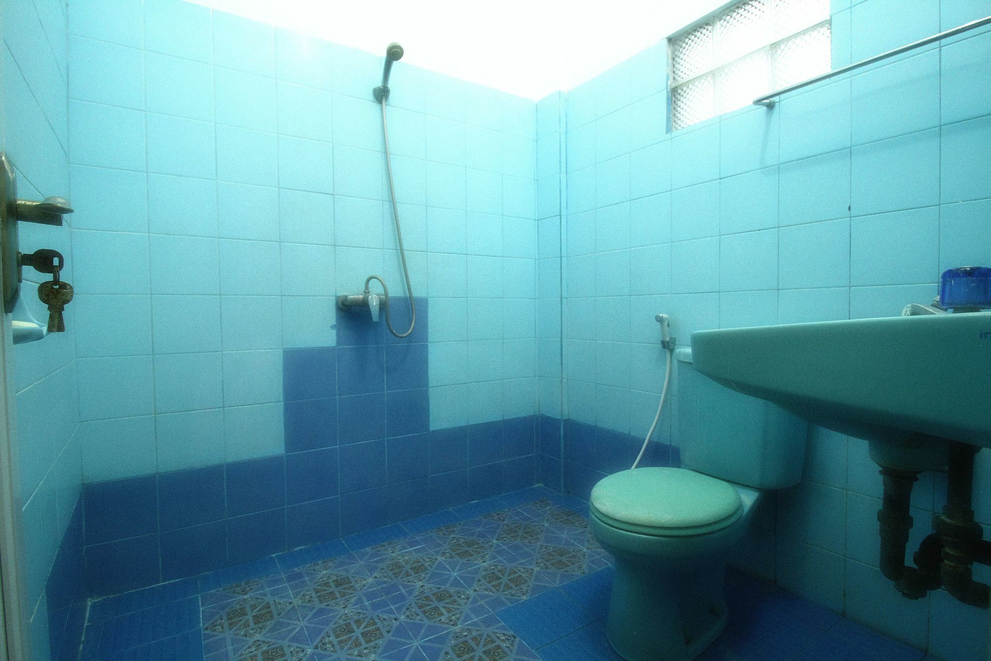 Dua Dara Inn Kuta Legian Kültér fotó